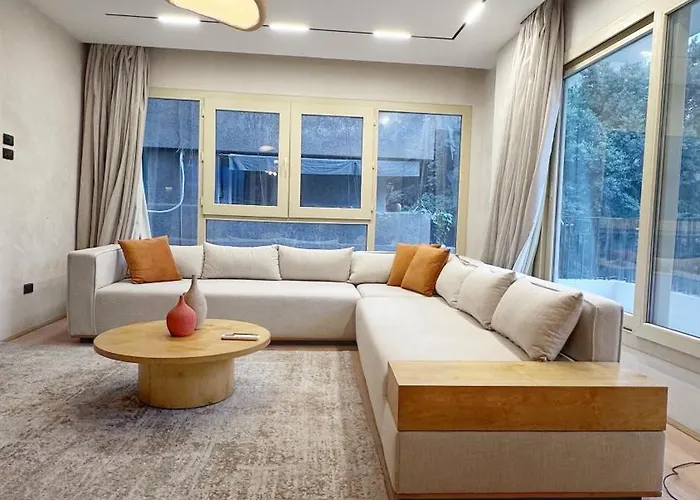 Bright & Spacious 2-Bedroom Minimalist Style, Family In The Heart Of Zamalek